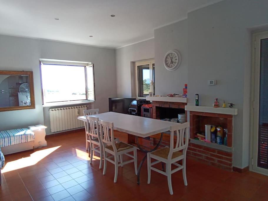Appartamento Luminosissimo Con Vista Panoramica Marina di Cerveteri Eksteriør bilde